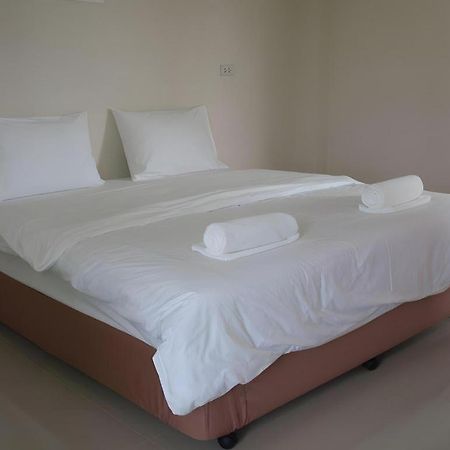 Yamjan Place Surat Thani Bagian luar foto