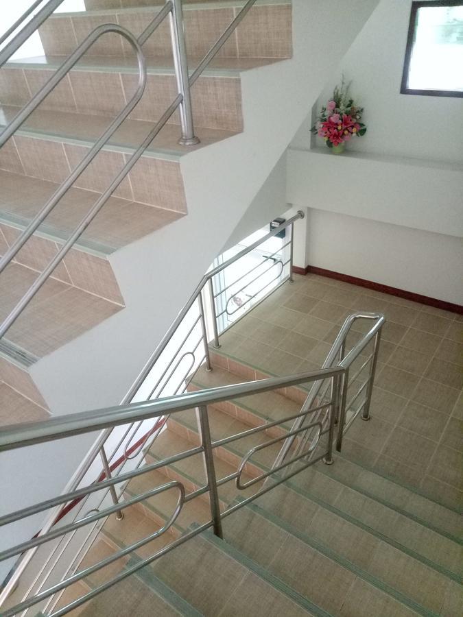 Yamjan Place Surat Thani Bagian luar foto